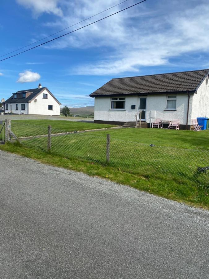 Almondbank Cottage - 2 Bedrooms, 8 Miles From Portree Skeabost Extérieur photo
